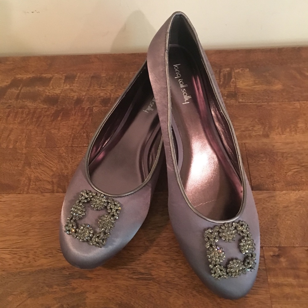 🌻Gray Long Tall Sally Flats with Jewel Detail (C003)